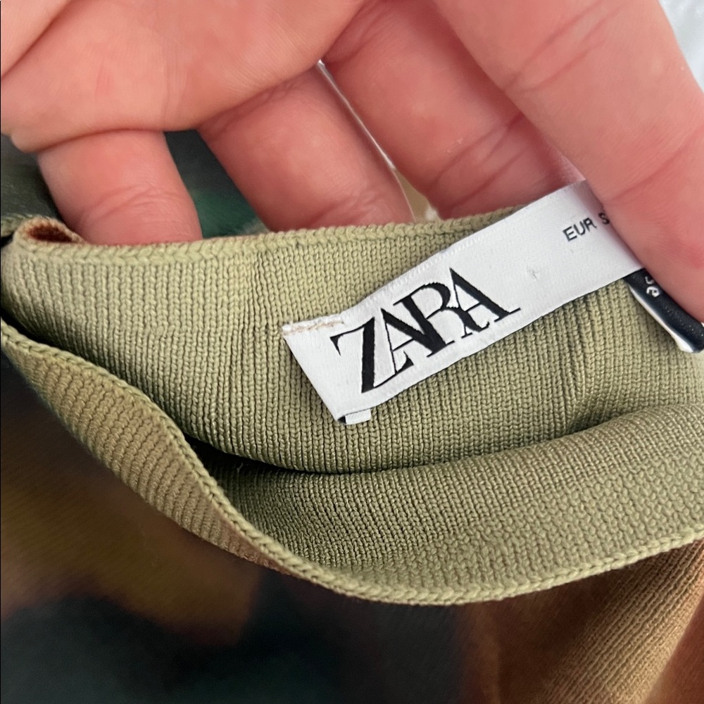 Zara dress - Picture 5 of 7
